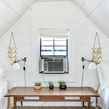 Hip, Cozy Cottage With A Fire Pit In Cleveland Park Nashville Exterior photo
